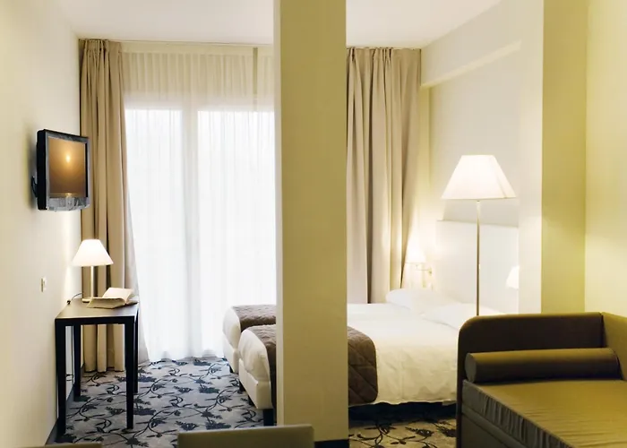 Regal 3*