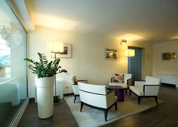 Regal Lejlighedshotel Brescia