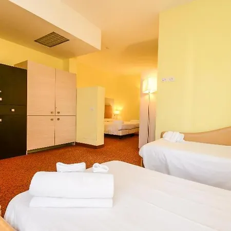 Aparthotel Regal 3*